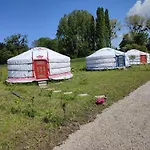 Campsite Les Insolites De La Baie