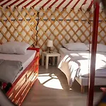 Campsite Les Insolites De La Baie Longroy