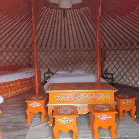 Les Insolites De La Baie * Longroy